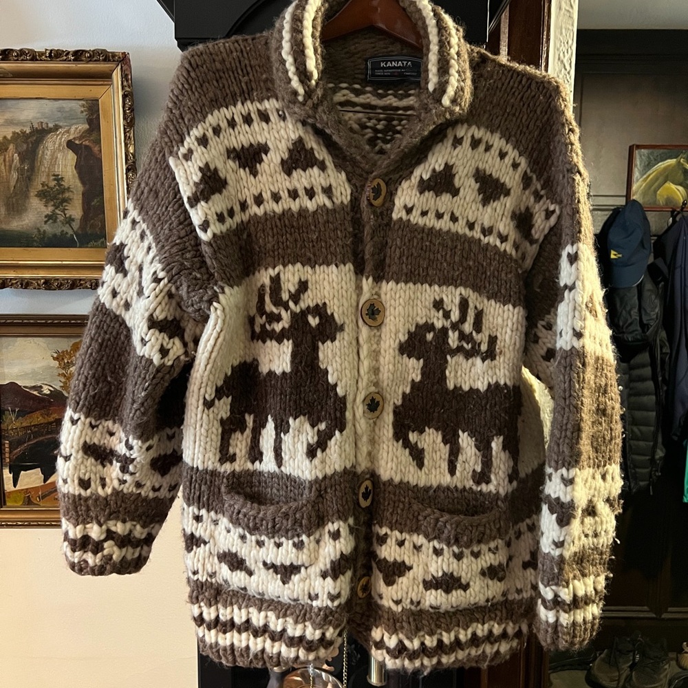 Moose-Pattern Chunky wool Button sweater Cardigan